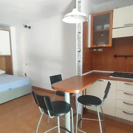Mono Amendola Lägenhet *
